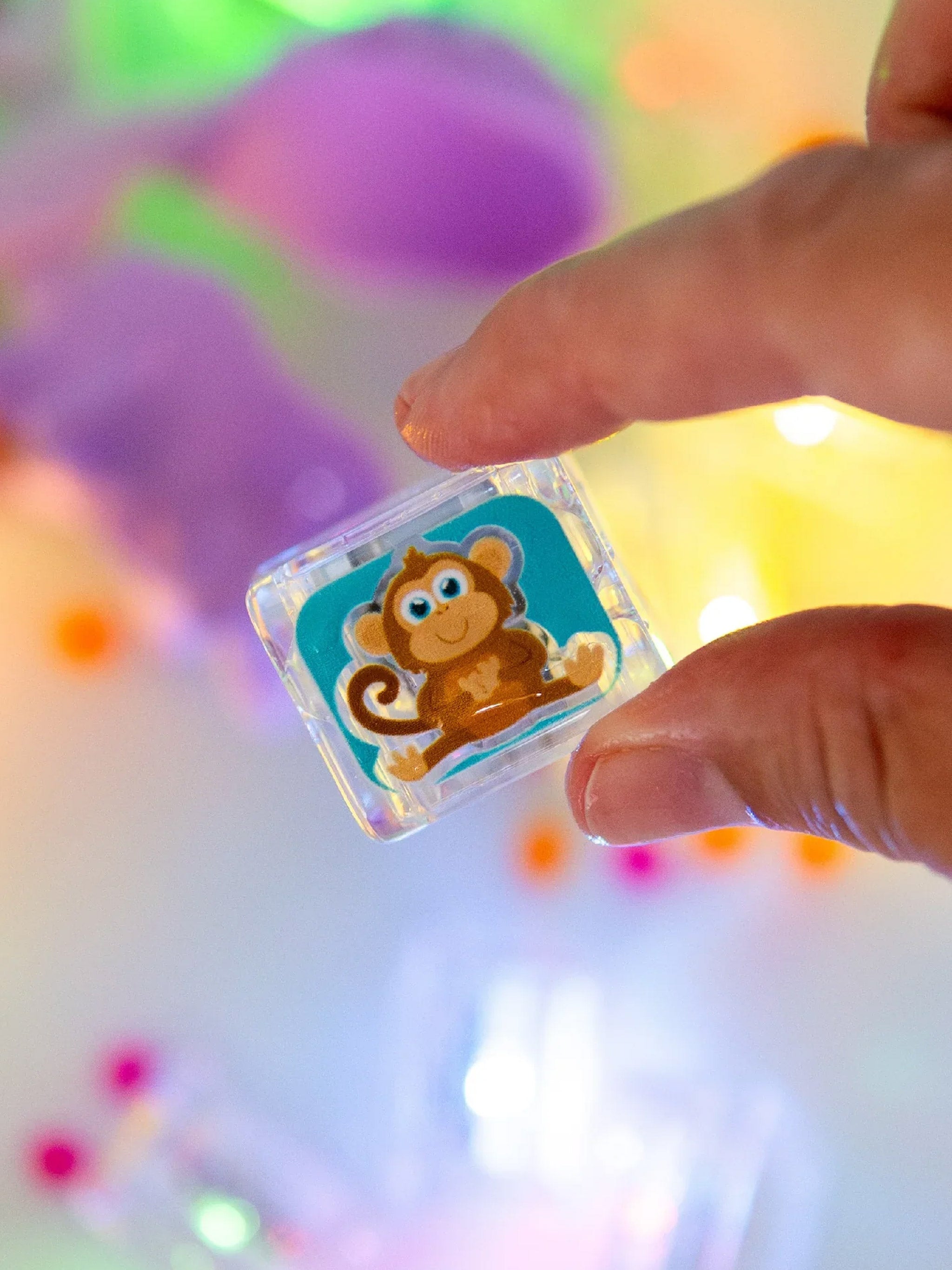 Water-Activated Light-Up Sensory Cubes: Zoo (6 Pack)