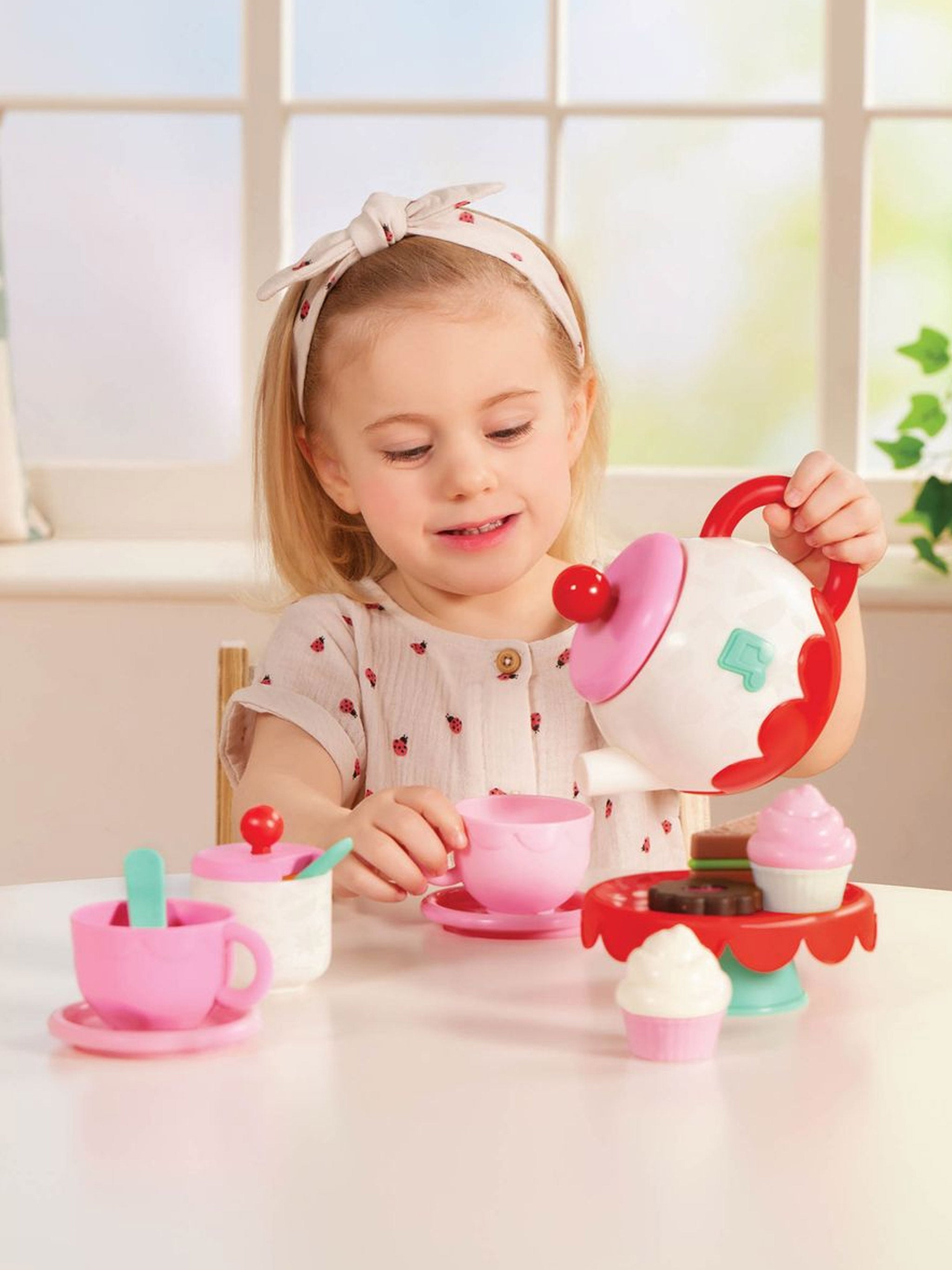 Whistle & Sing Tea Set